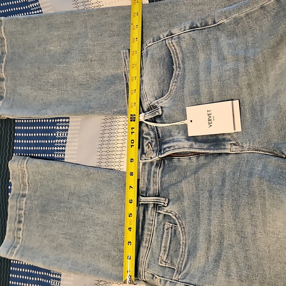 NWT Vici Forver Legendary Mid Rise Flare Women's Jeans - Picture 13 of 16